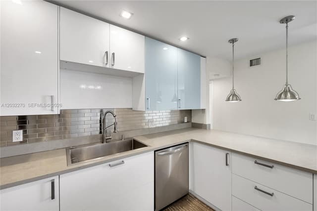 100 Bayview Dr # 1008, Sunny Isles Beach FL 33160 - Sunny Isles Beach, FL - Photo 7
