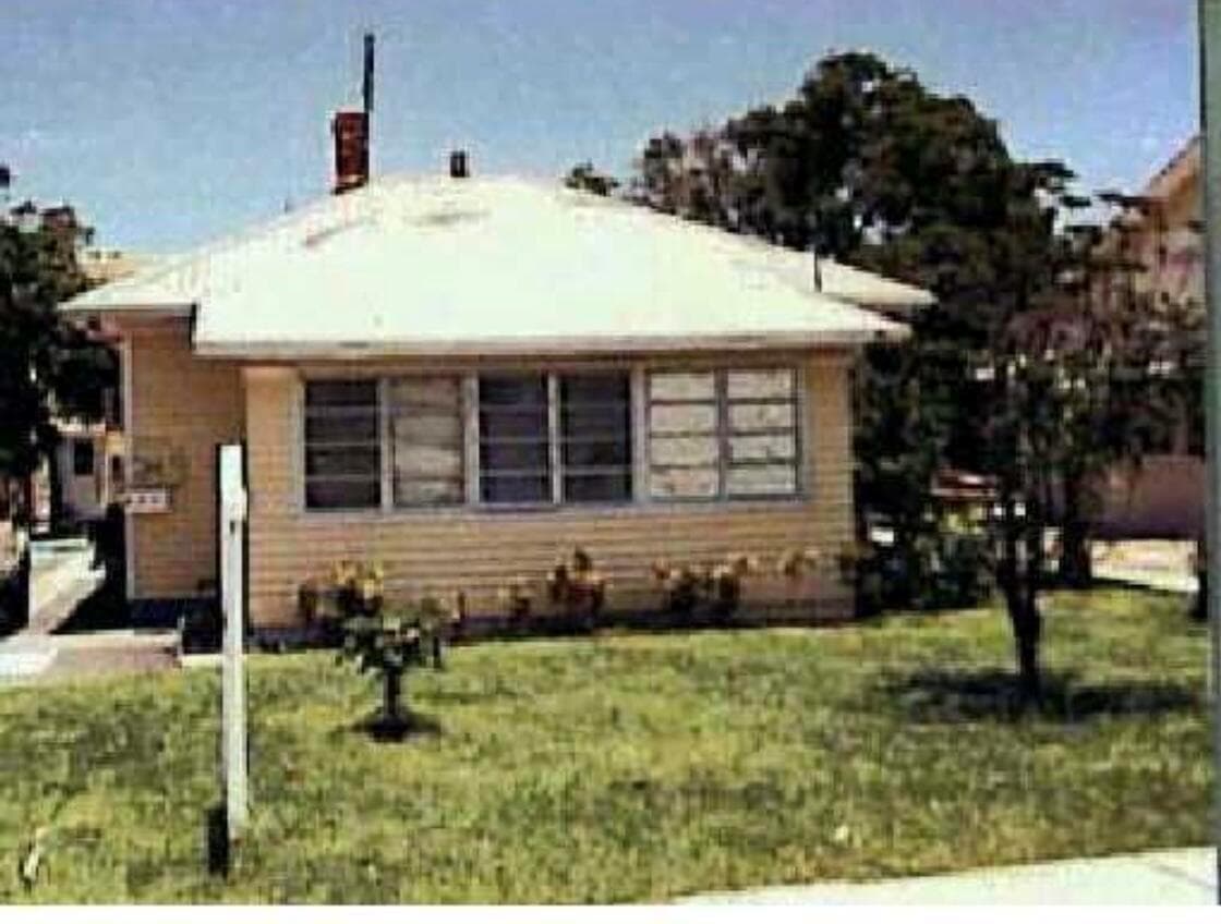 1310 Florida Avenue, West Palm Beach FL 33401 - West Palm Beach, FL - Photo 1