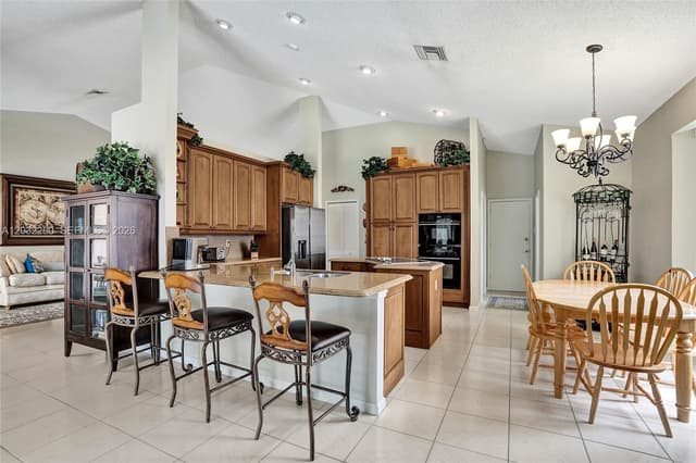 8269 NW 40th Ct, Coral Springs FL 33065 - Coral Springs, FL - Photo 5