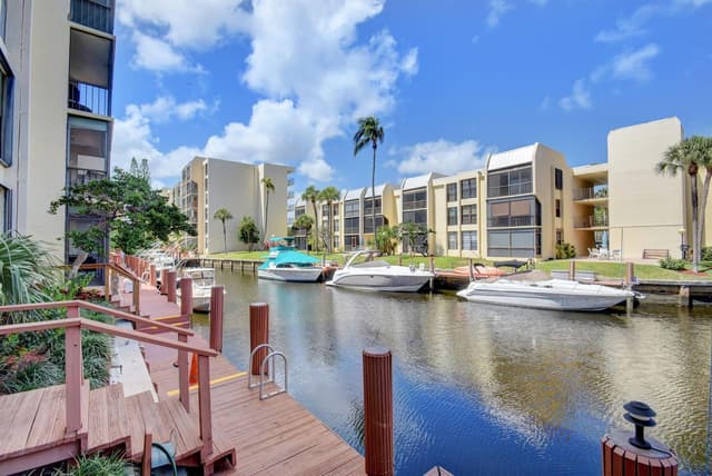 4 Royal Palm Way # 601, Boca Raton FL 33432 - Boca Raton, FL - Photo 2