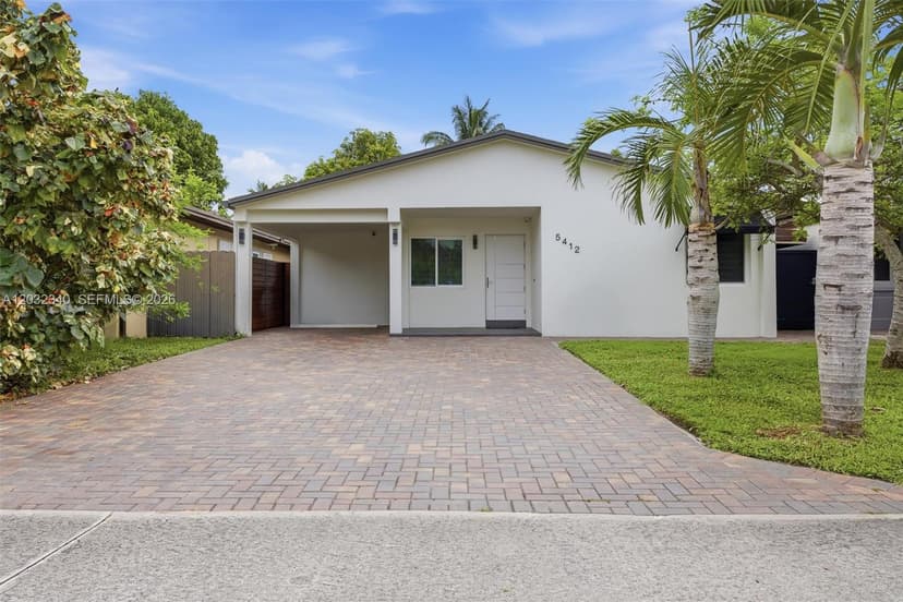 5412 NW 192nd Ln, Miami Gardens FL 33055