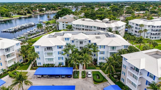 712 Bay Colony Drive S, Juno Beach FL 33408 - Juno Beach, FL - Photo 2