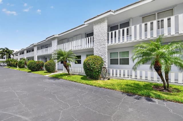 5520 N Ocean Boulevard N # 110, Ocean Ridge FL 33435 - Ocean Ridge, FL - Photo 4