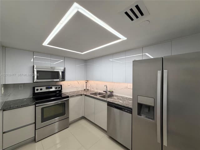 3300 NE 192nd St # 1109, Aventura FL 33180 - Aventura, FL - Photo 2