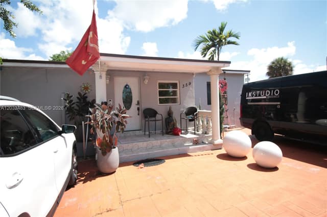 359 E 12th St, Hialeah FL 33010 - Hialeah, FL - Photo 5