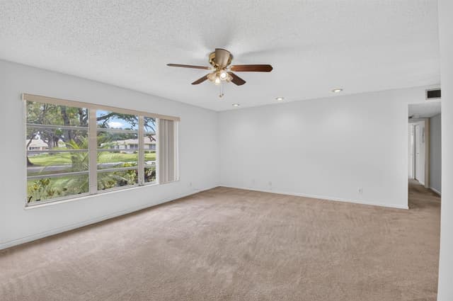 5114 Lakefront Boulevard, Delray Beach FL 33484 - Delray Beach, FL - Photo 6