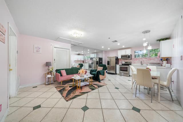 5720 Flagler Street, Hollywood FL 33023 - Hollywood, FL - Photo 7