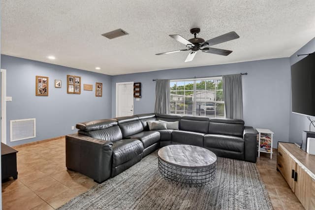 1140 NW 49th Street, Deerfield Beach FL 33064 - Deerfield Beach, FL - Photo 7