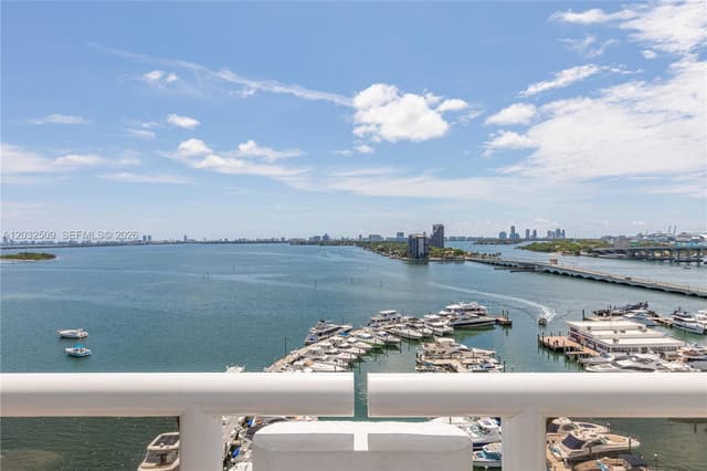 1717 N Bayshore Dr # 1533, Miami FL 33132 - Miami, FL - Photo 2