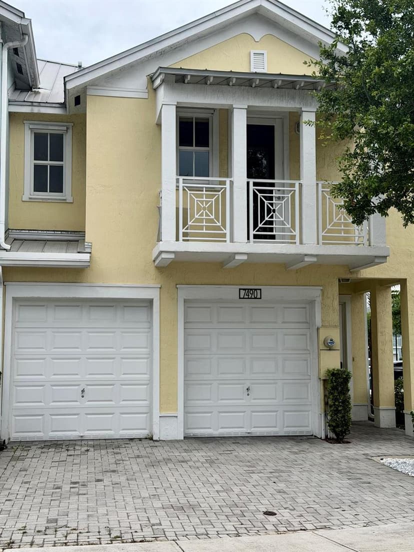 7490 NW 115th Court, Doral FL 33178