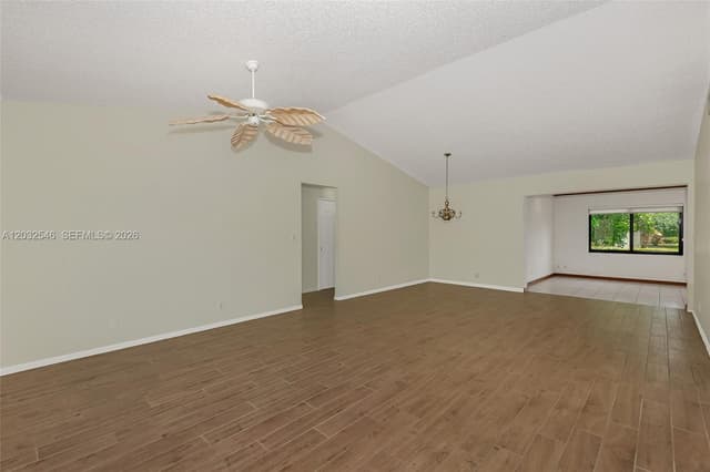 7905 Cloverfield Cir, Boca Raton FL 33433 - Boca Raton, FL - Photo 3