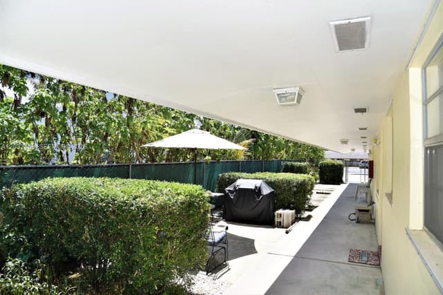 1008 N 18  AVENUE, Lake Worth FL 33460 - Lake Worth, FL - Photo 4