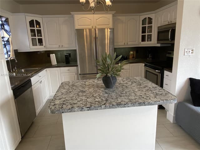 1245 NE 203rd St, Miami FL 33179 - Miami, FL - Photo 6