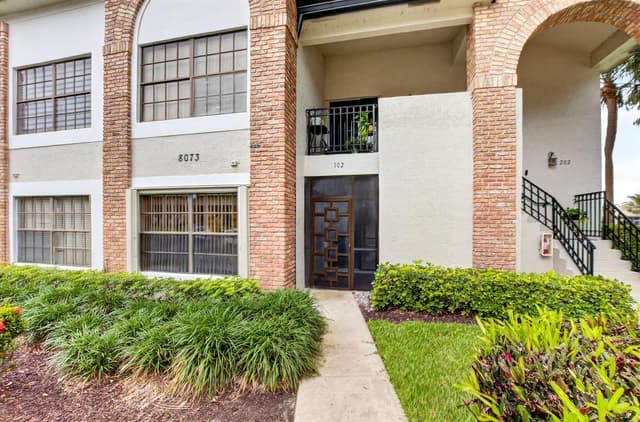 8073 Aberdeen Drive # 102, Boynton Beach FL 33472 - Boynton Beach, FL - Photo 2