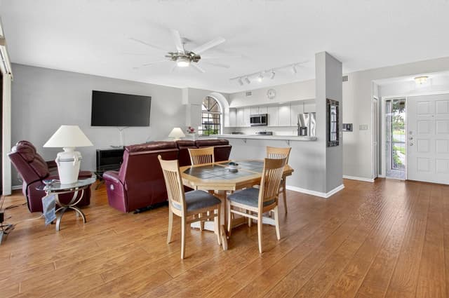 8073 Aberdeen Drive # 102, Boynton Beach FL 33472 - Boynton Beach, FL - Photo 6