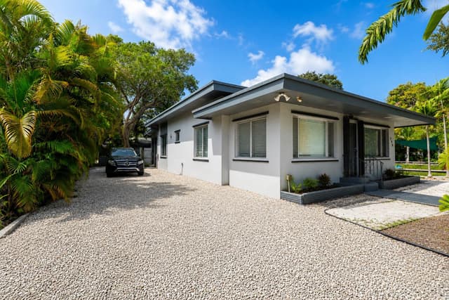 249 SW 14th Street # 4, Dania Beach FL 33004 - Dania Beach, FL - Photo 2