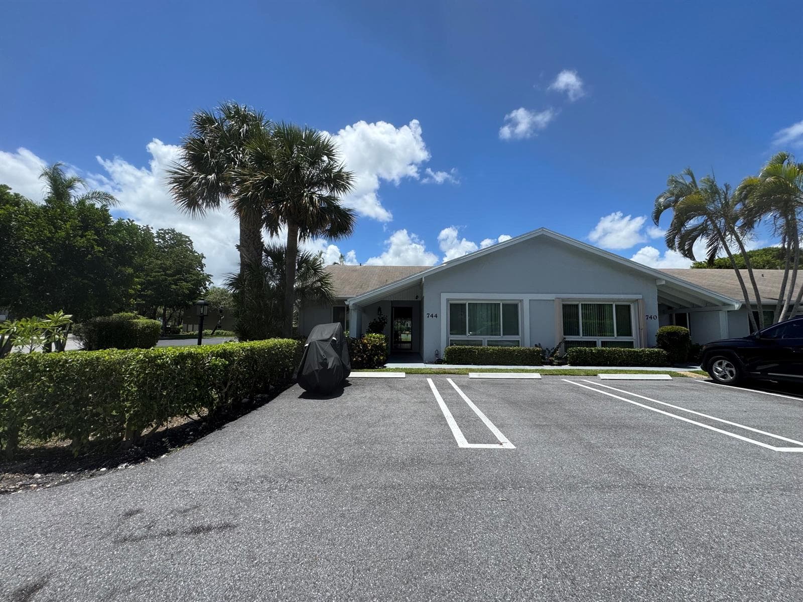 744 Lago Road # 1f, Delray Beach FL 33445