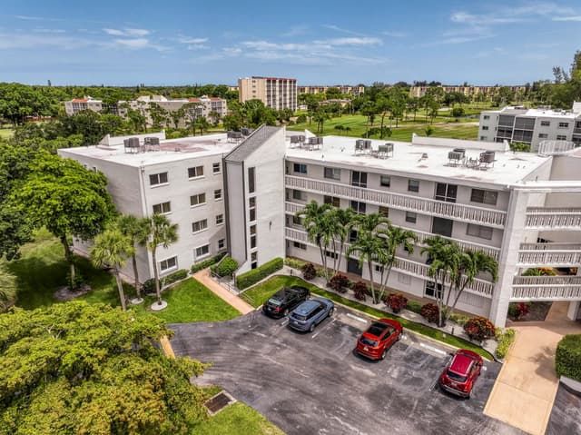 3326 Arcara Way # 104, Lake Worth FL 33467 - Lake Worth, FL - Photo 2