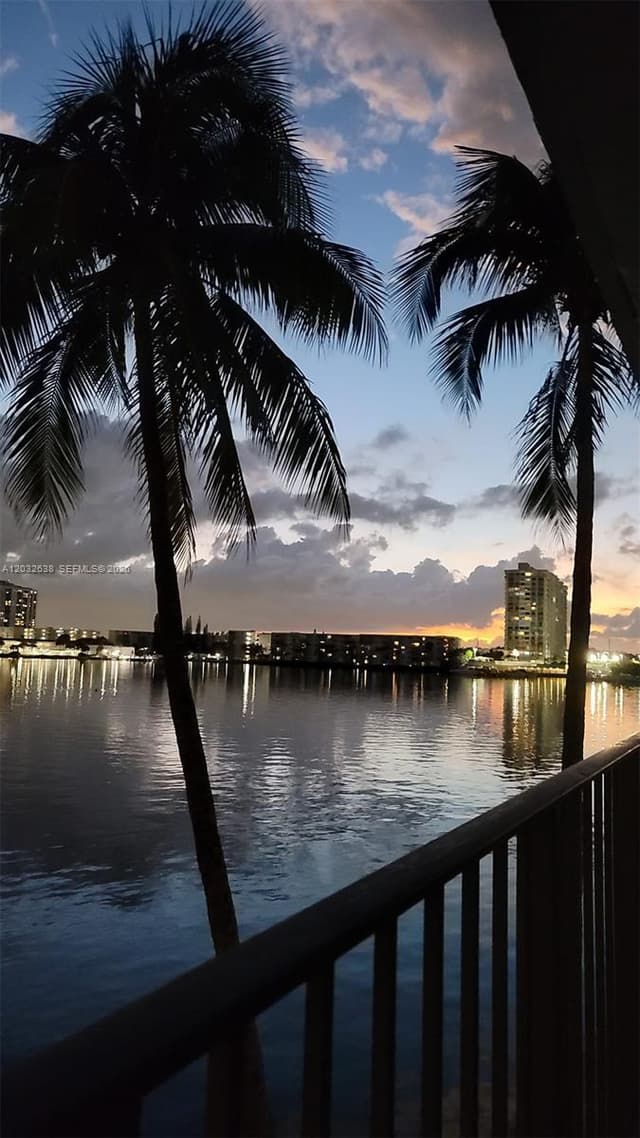 18151 NE 31st Ct # 217, Aventura FL 33160 - Aventura, FL - Photo 4