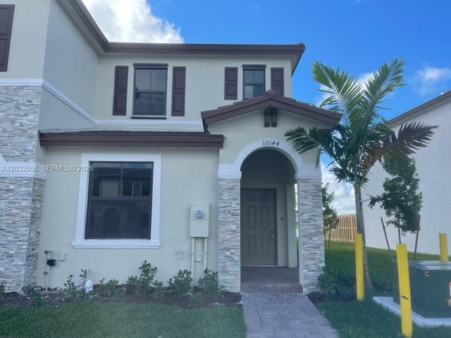 10144 SW 228th Ter, Miami FL 33190 - Miami, FL - Photo 2