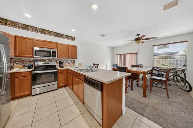 11464 SW 248th Ln, Homestead FL 33032 - Homestead, FL - Photo 7