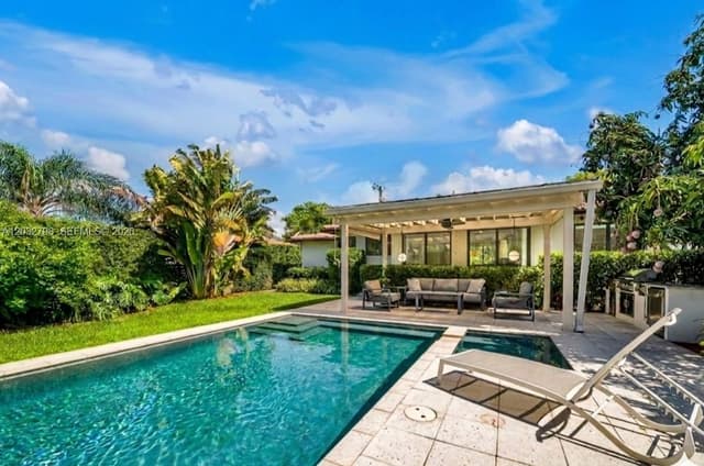1172 NE 103rd St, Miami Shores FL 33138 - Miami Shores, FL - Photo 2