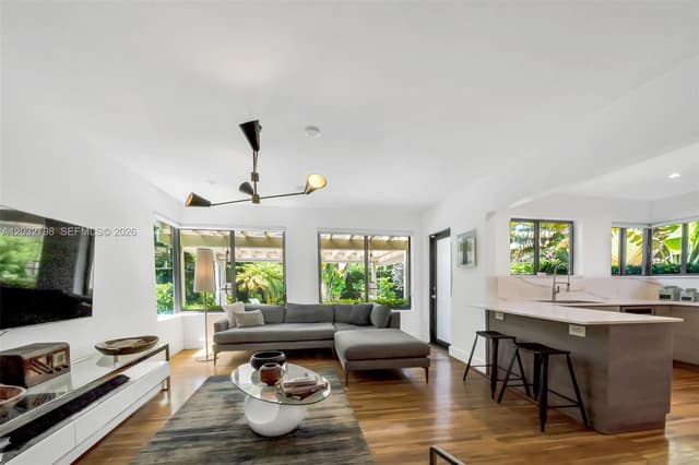 1172 NE 103rd St, Miami Shores FL 33138 - Miami Shores, FL - Photo 4