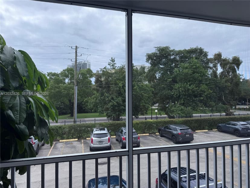 16950 W Dixie Hwy A232 Hwy # 232, North Miami Beach FL 33160
