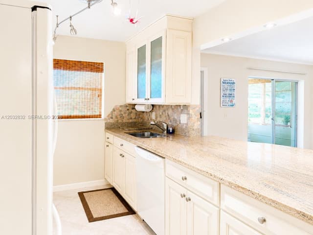 1042 North Dr # A, Delray Beach FL 33445 - Delray Beach, FL - Photo 7