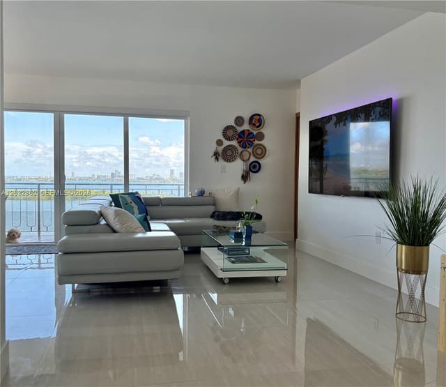 11111 NE Biscayne Blvd # 16A, Miami FL 33181 - Miami, FL - Photo 5