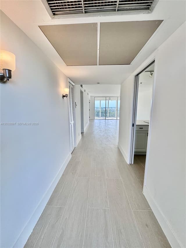 575 Oaks Ln # 1008, Pompano Beach FL 33069 - Pompano Beach, FL - Photo 3