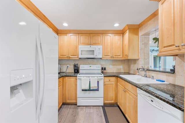 128 Banyan Circle, Jupiter FL 33458 - Jupiter, FL - Photo 6