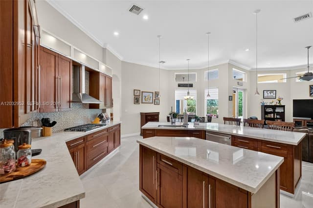 8920 SW 162nd Ter, Palmetto Bay FL 33157 - Palmetto Bay, FL - Photo 5