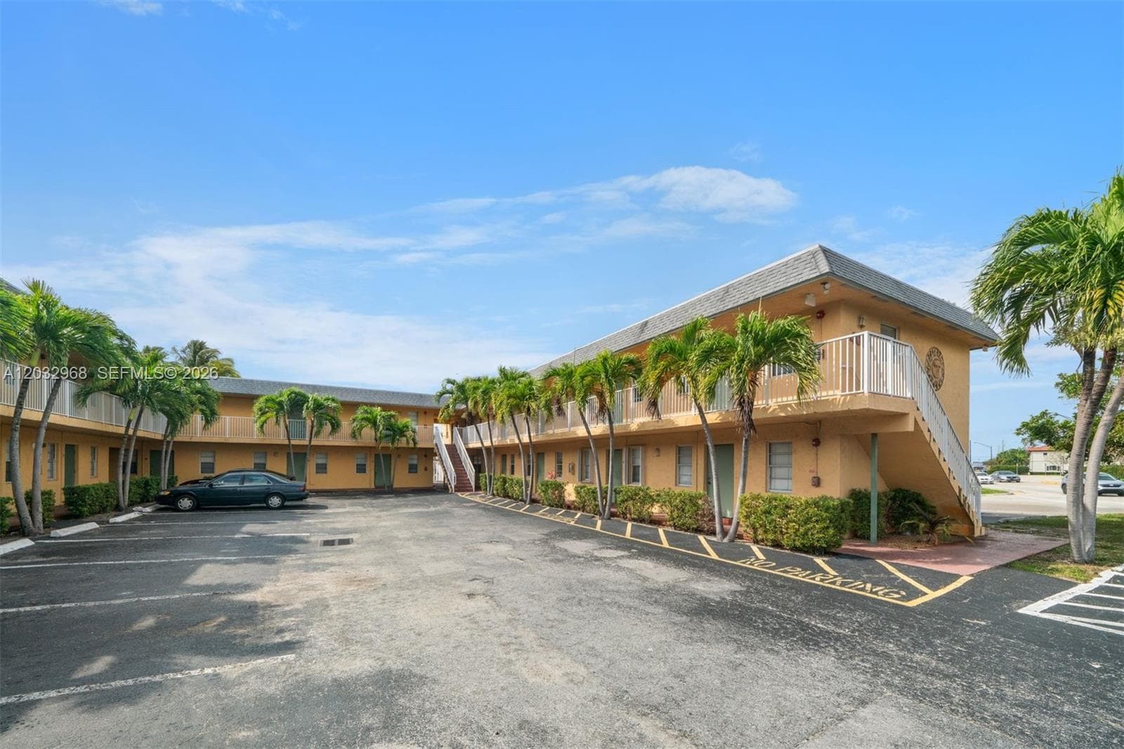 4081 N Dixie Hwy # 27, Oakland Park FL 33334