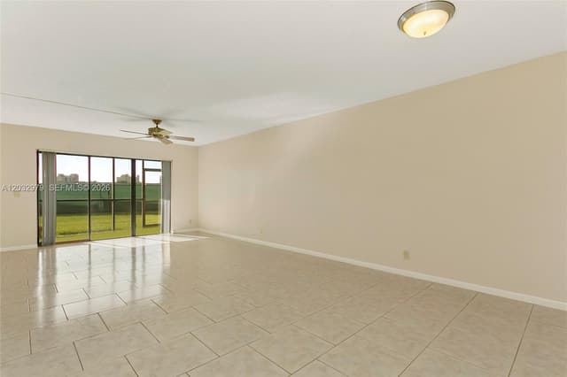 300 Racquet Club Rd # 104, Weston FL 33326 - Weston, FL - Photo 2