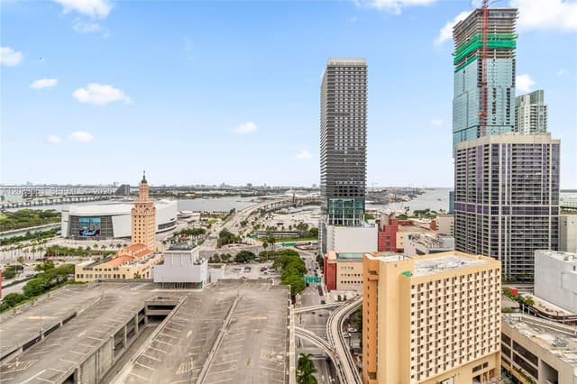 121 NE 5th St # 2401, Miami FL 33132 - Miami, FL - Photo 2