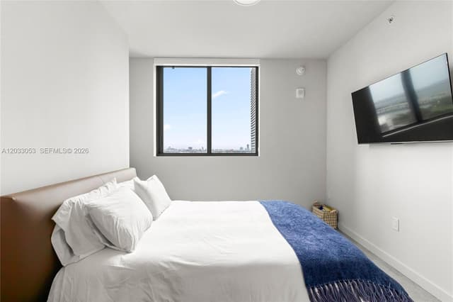 121 NE 5th St # 2401, Miami FL 33132 - Miami, FL - Photo 7