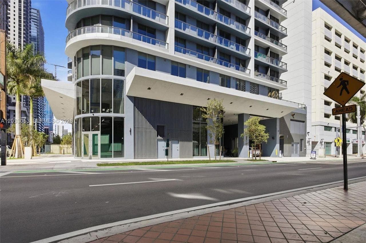 121 NE 5th St # 2401, Miami FL 33132 - Miami, FL - Photo 1