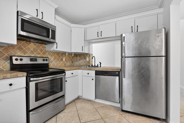 4251 Carambola Circle S, Coconut Creek FL 33066 - Coconut Creek, FL - Photo 6