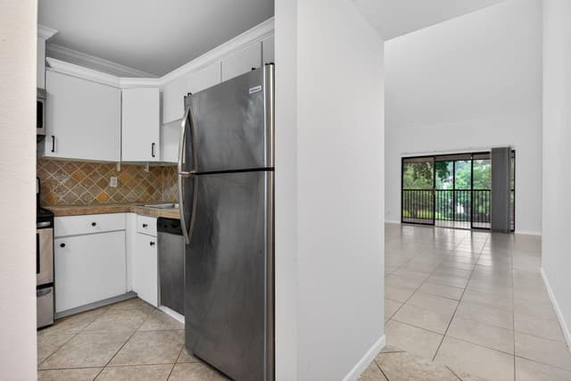 4251 Carambola Circle S, Coconut Creek FL 33066 - Coconut Creek, FL - Photo 4