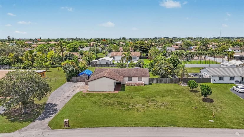 1475 NW 19 ST, Homestead FL 33030