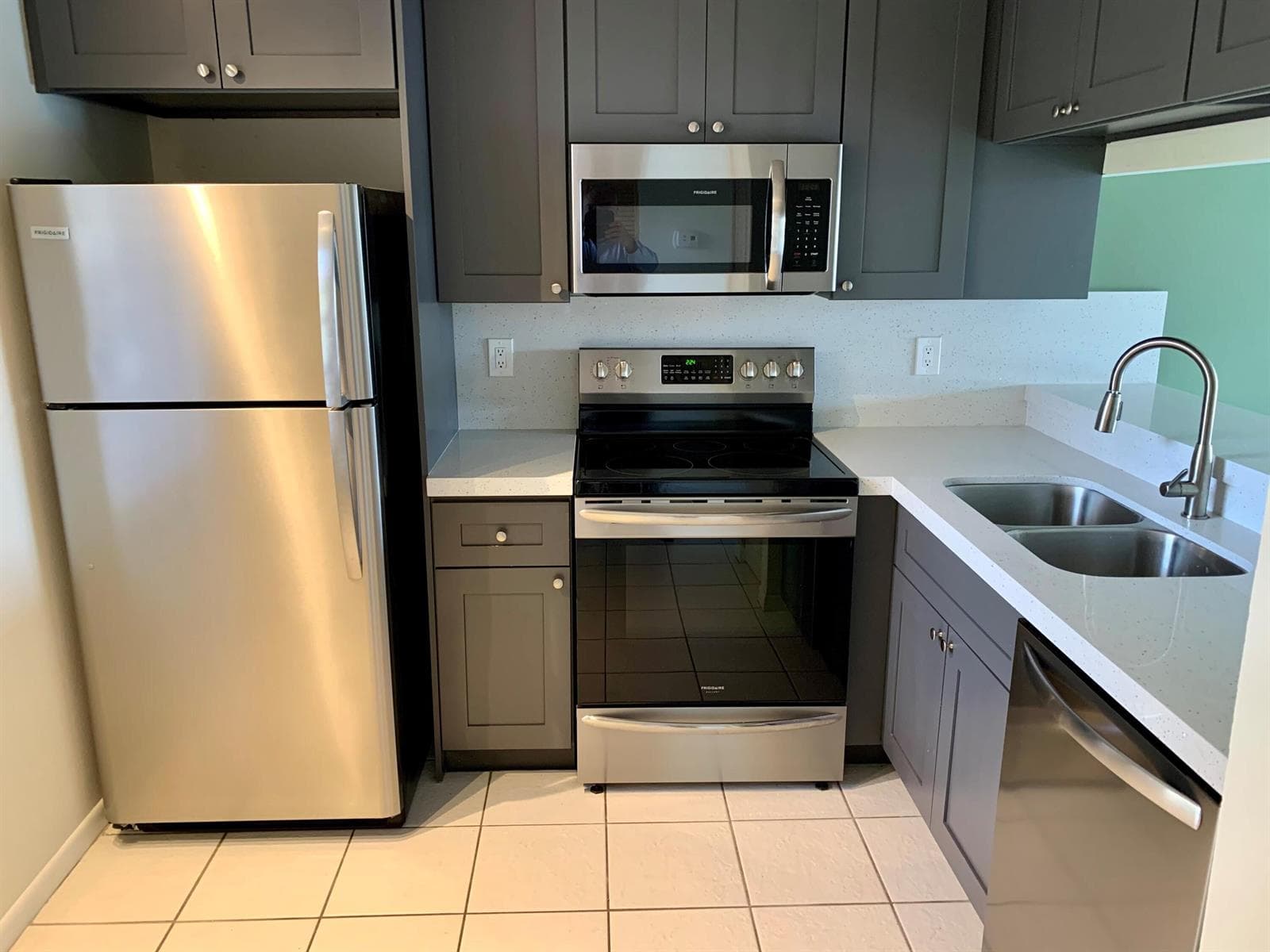 10501 W Broward Boulevard # 405, Plantation FL 33324 - Plantation, FL - Photo 1