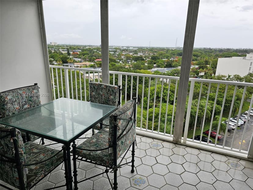 3850 Washington St # 1011, Hollywood FL 33021