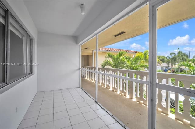 2101 NE 68th St # 202, Fort Lauderdale FL 33308 - Fort Lauderdale, FL - Photo 4