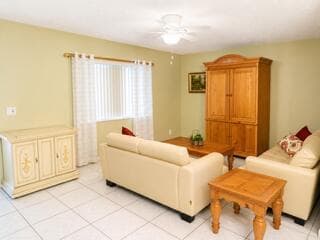 175 Flanders D, Delray Beach FL 33484