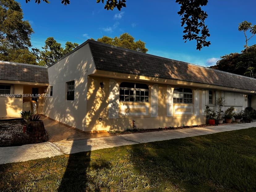 17215 SW 112 CT, Miami FL 33157