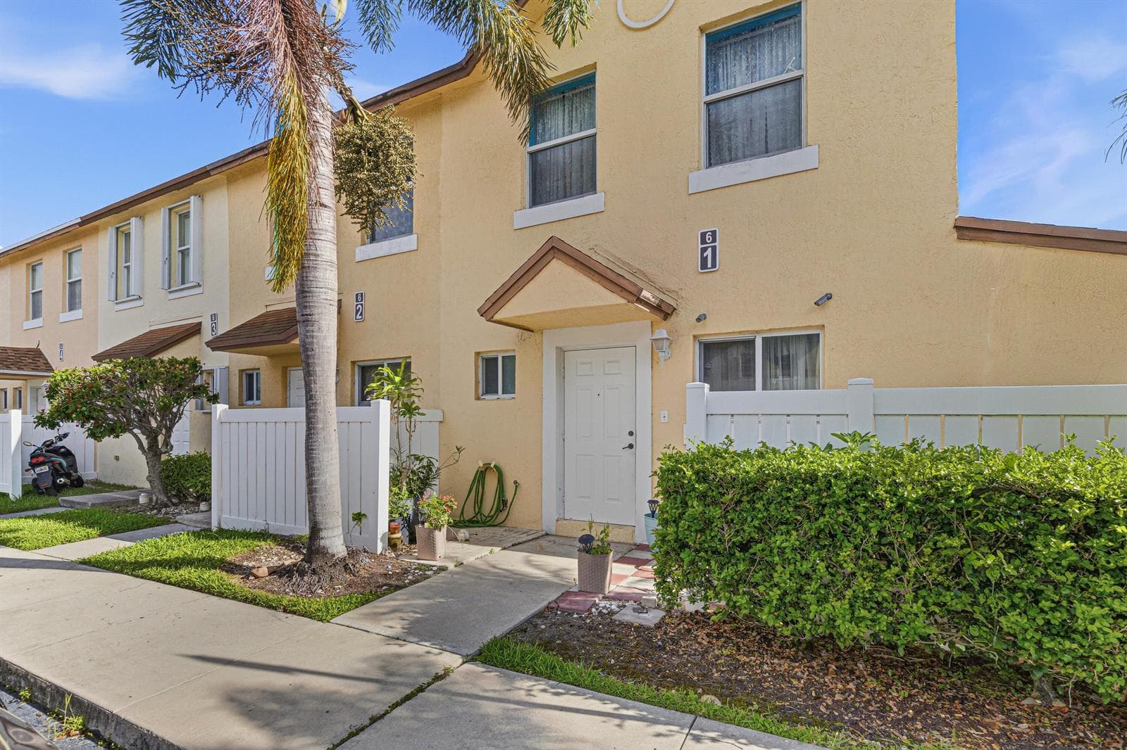6631 Winfield Boulevard # 6, Margate FL 33063 - Margate, FL - Photo 1
