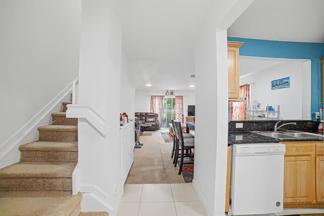 6631 Winfield Boulevard # 6, Margate FL 33063 - Margate, FL - Photo 4