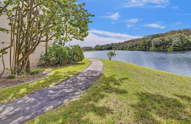 2768 Carambola Circle S # 301, Coconut Creek FL 33066 - Coconut Creek, FL - Photo 6