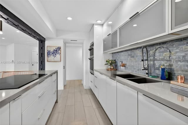 877 NE 195th St # 422, Miami FL 33179 - Miami, FL - Photo 5